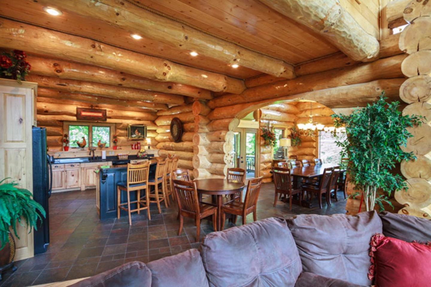 Big Bear Ridge Lodge - Breathtaking Mountain Views And Private Forest Scenes In Amazing Large Log Cabin Gatlinburg Exterior foto